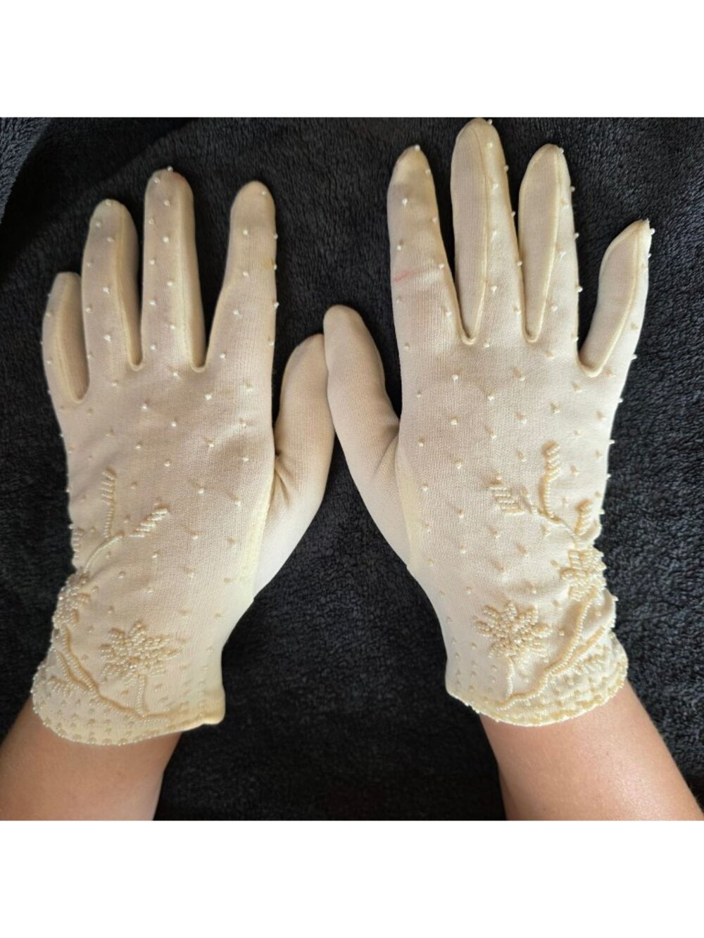 Vintage Ivory Beaded Gloves With Floral Embroidery Womens Small Elegant Formal W